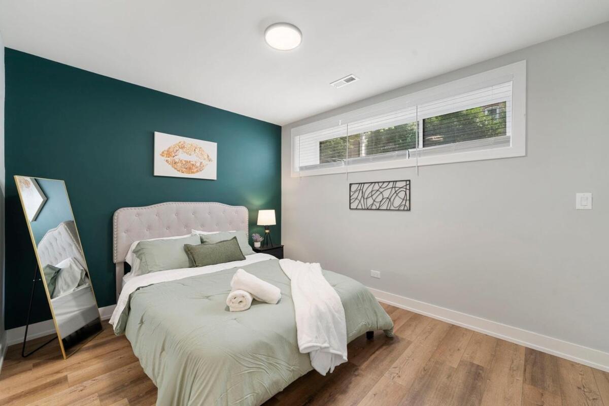2 Bed & 3 Bath Chicago Condo Ngoại thất bức ảnh