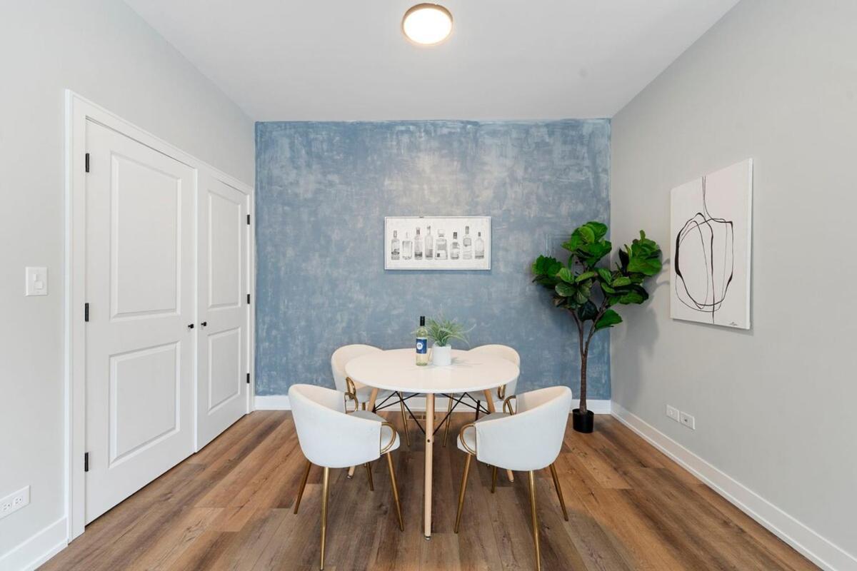 2 Bed & 3 Bath Chicago Condo Ngoại thất bức ảnh